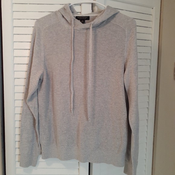 Banana Republic Tops - Banana Republic pullover with hoodie lightweight sweater